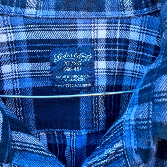 Self Distressed Size XL Navy Blue Flannel - Picture 3 of 3